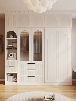 Гардероб по френски кремовом стил с малка плъзгаща се врата, шкаф за домашно спални, модерен обикновен шкаф с висококачествено покритие