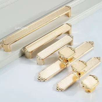 Дръжки на гардероба от цели с сплав, матирано злато, чекмеджета, модерни Прости кухненски дръжки на вратите и набалдашники Мебелен обков