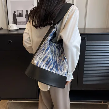 Една проста Ежедневна чанта през рамо за пътуване до работа, Дамски 2023, Дънкови чанти-кофи с Голям капацитет на едното рамо, Мека Портативна Универсална чанта