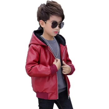 Зимно яке от изкуствена кожа за момче 2022 година, корейската версия, плюс плътно бархатное модно палто с качулка, красива ежедневни детски дрехи