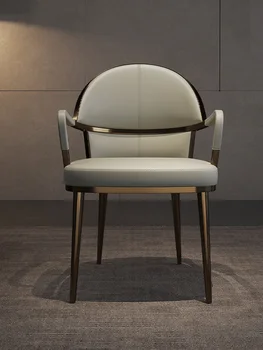 Италиански Лесен Луксозен стол за Хранене, модерен и лесен, Новост 2023, Мека чанта, удобен единична стол