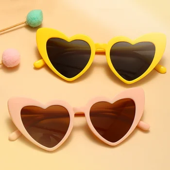 Слънчеви очила с форма на сърце Модни напълно подходящи Детски слънчеви очила Детска мода Сянка очила с UV400 Очила за момчета и момичета