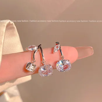 Цветни Корейски нови дизайнерски Асиметрични Малки от череши 925 сребро, обици-карамфил за жени, Модни бижута аксесоари за подарък