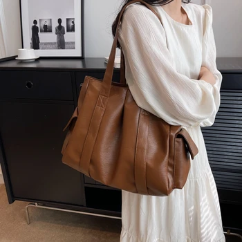 Чанта през рамо от изкуствена кожа за жени 2023 Моден тренд Дизайнерски Дамски Ретро Големи чанти през рамо